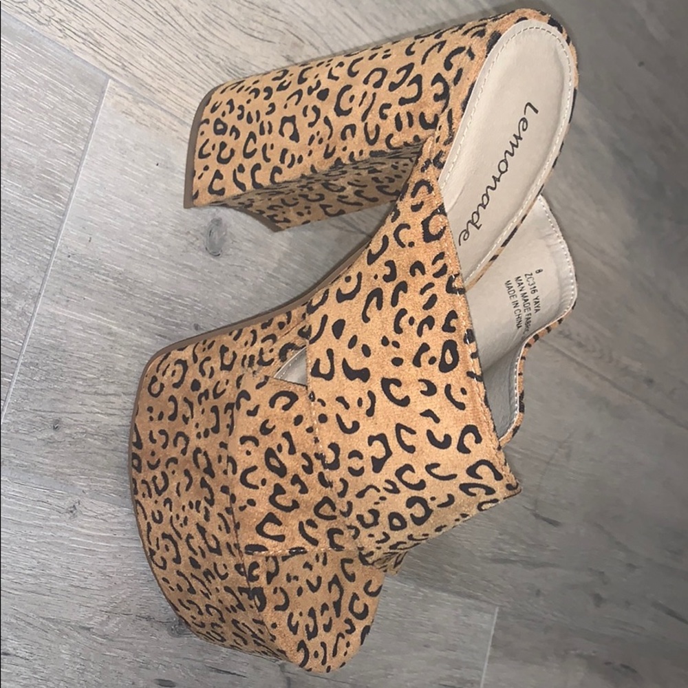 Leopard platform Heels